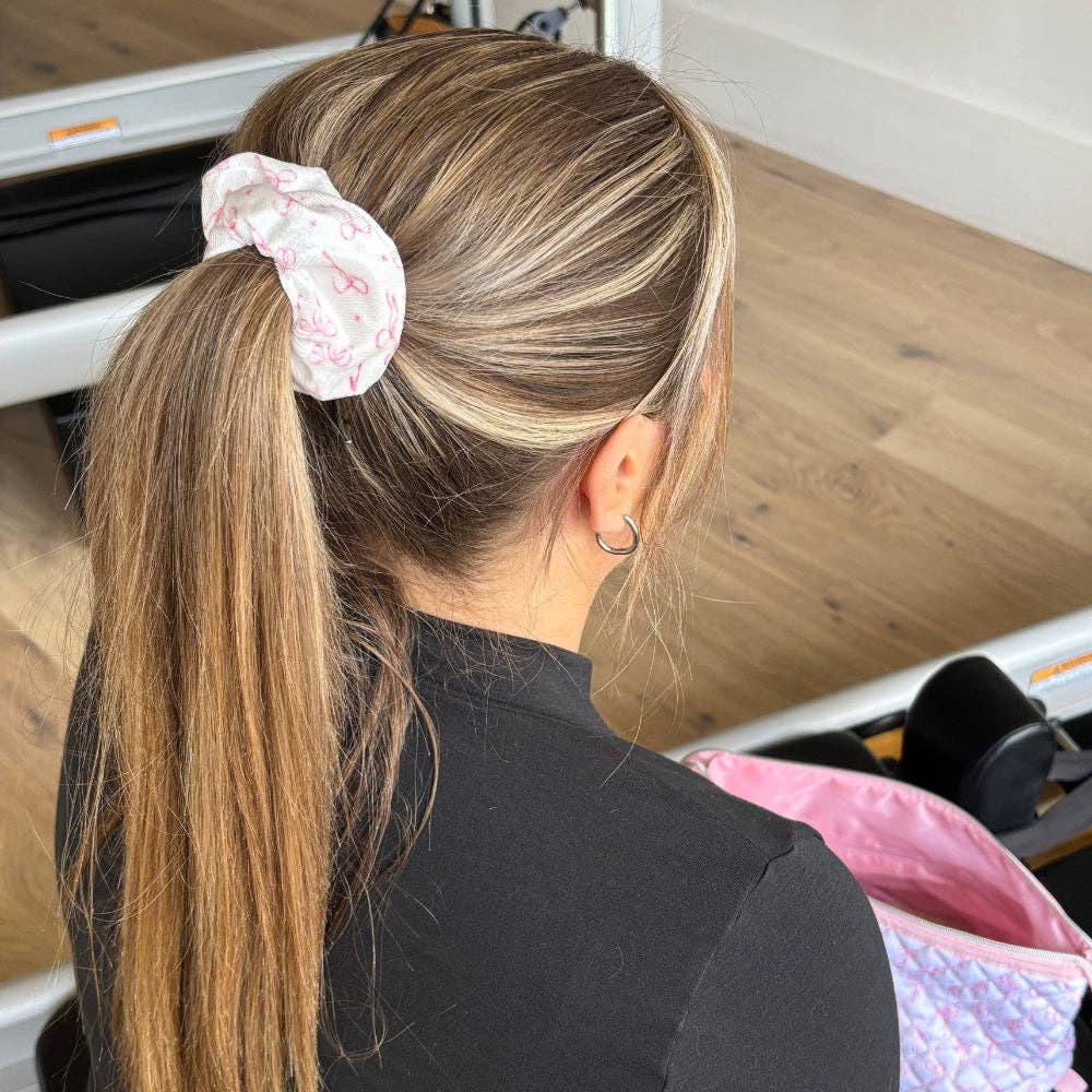 Dainty Bows Scrunchie - Image 3